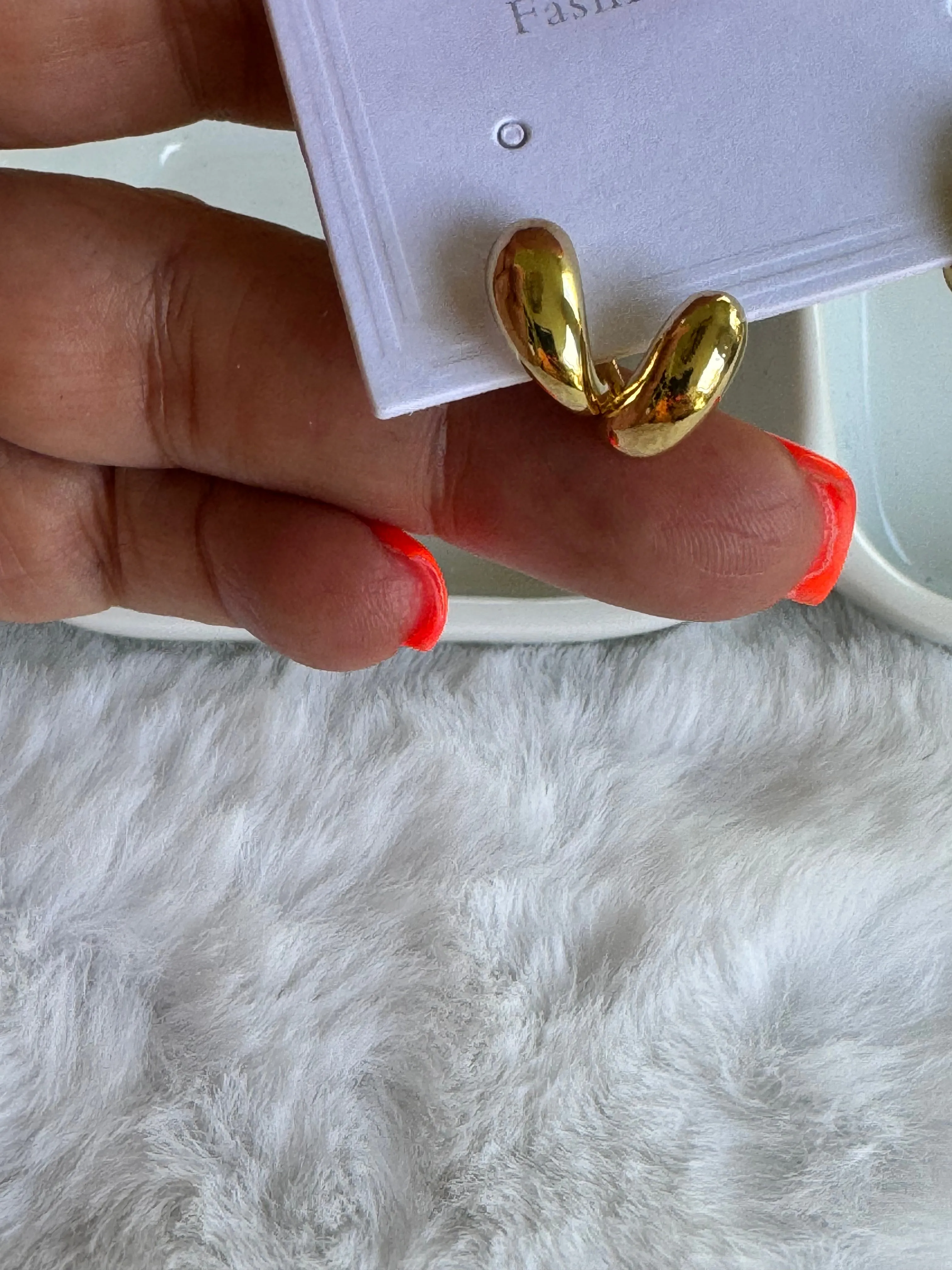 Amelia earrings