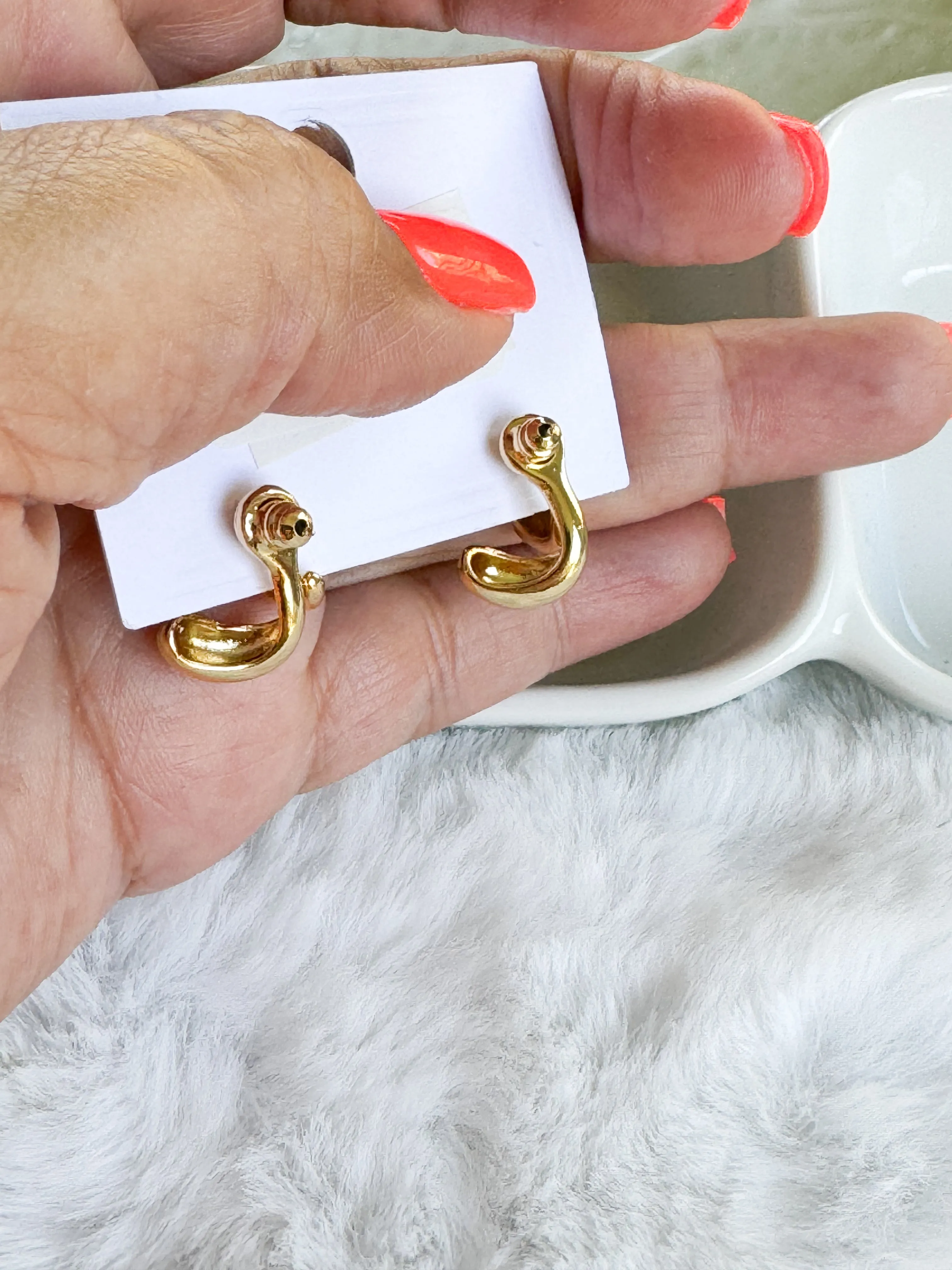 Amelia earrings