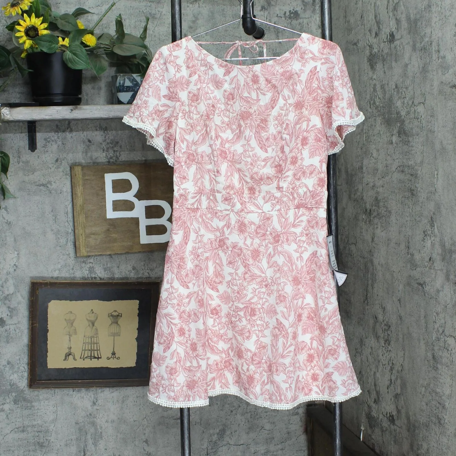 B Darlin Womens Juniors Floral Print Open Back Mini Dress 3CMT257 Pink 11/12