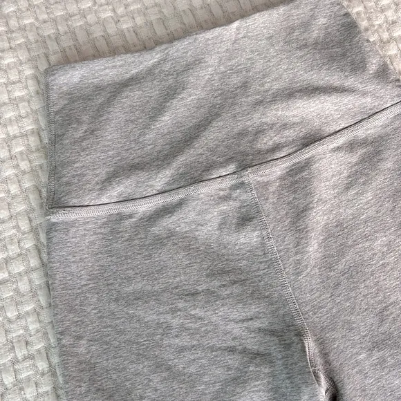Beyond Yoga Spacedye High Waisted Biker Short 7&quot; in Silver Mist S