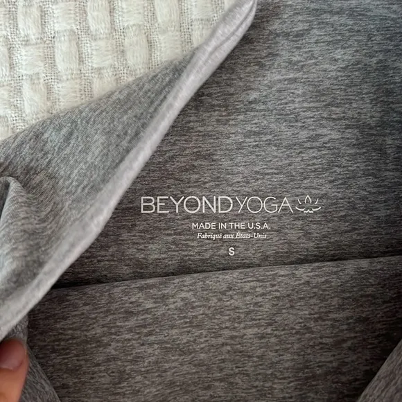 Beyond Yoga Spacedye High Waisted Biker Short 7&quot; in Silver Mist S