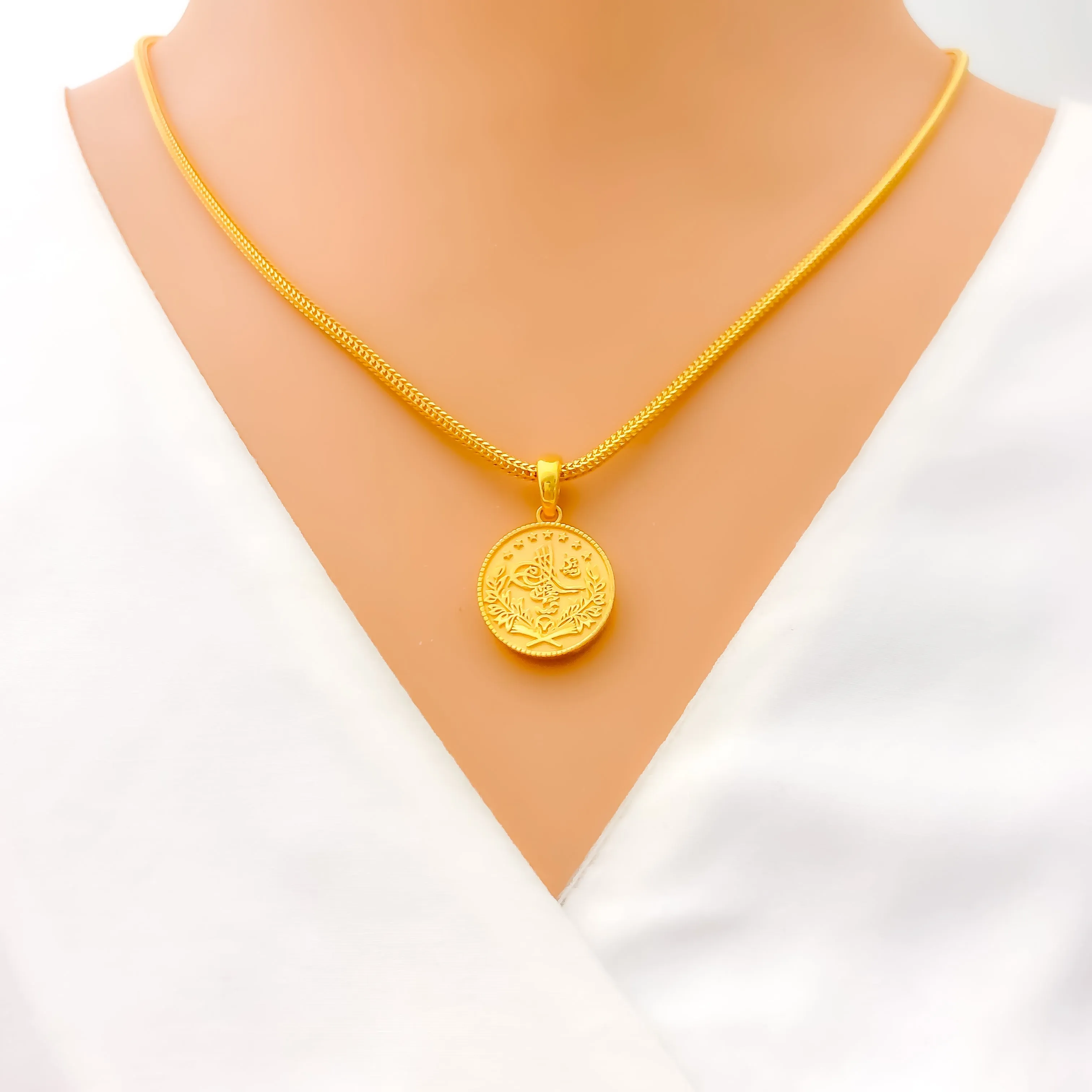 Bold Graceful 22k Gold Pendant