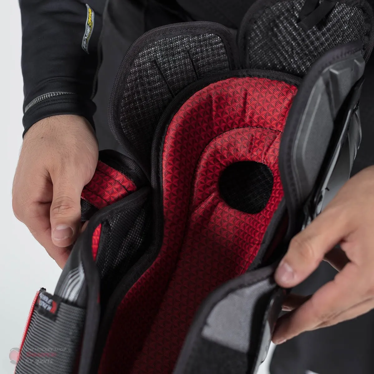 CCM Jetspeed Control Senior Hockey Shin Guards (2019)