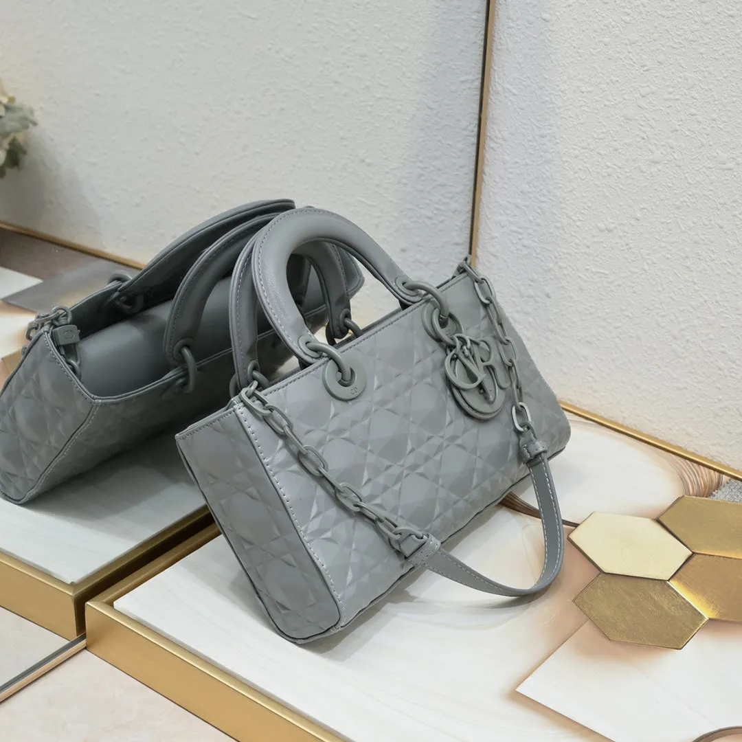Classic Style Rectangle Ladies Handbag