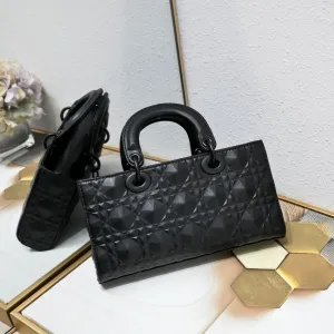 Classic Style Rectangle Ladies Handbag