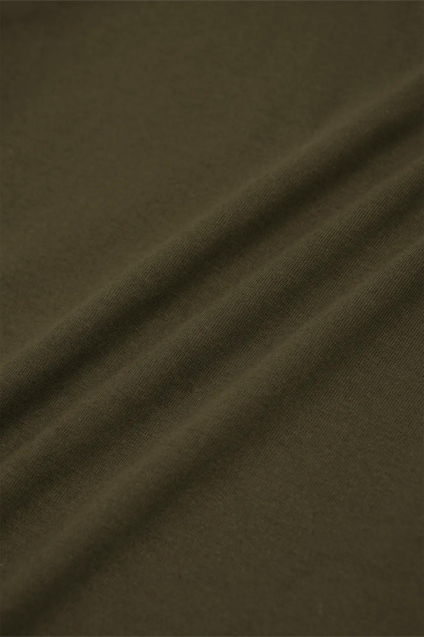 CLASSIC TEE IN OLIVE
