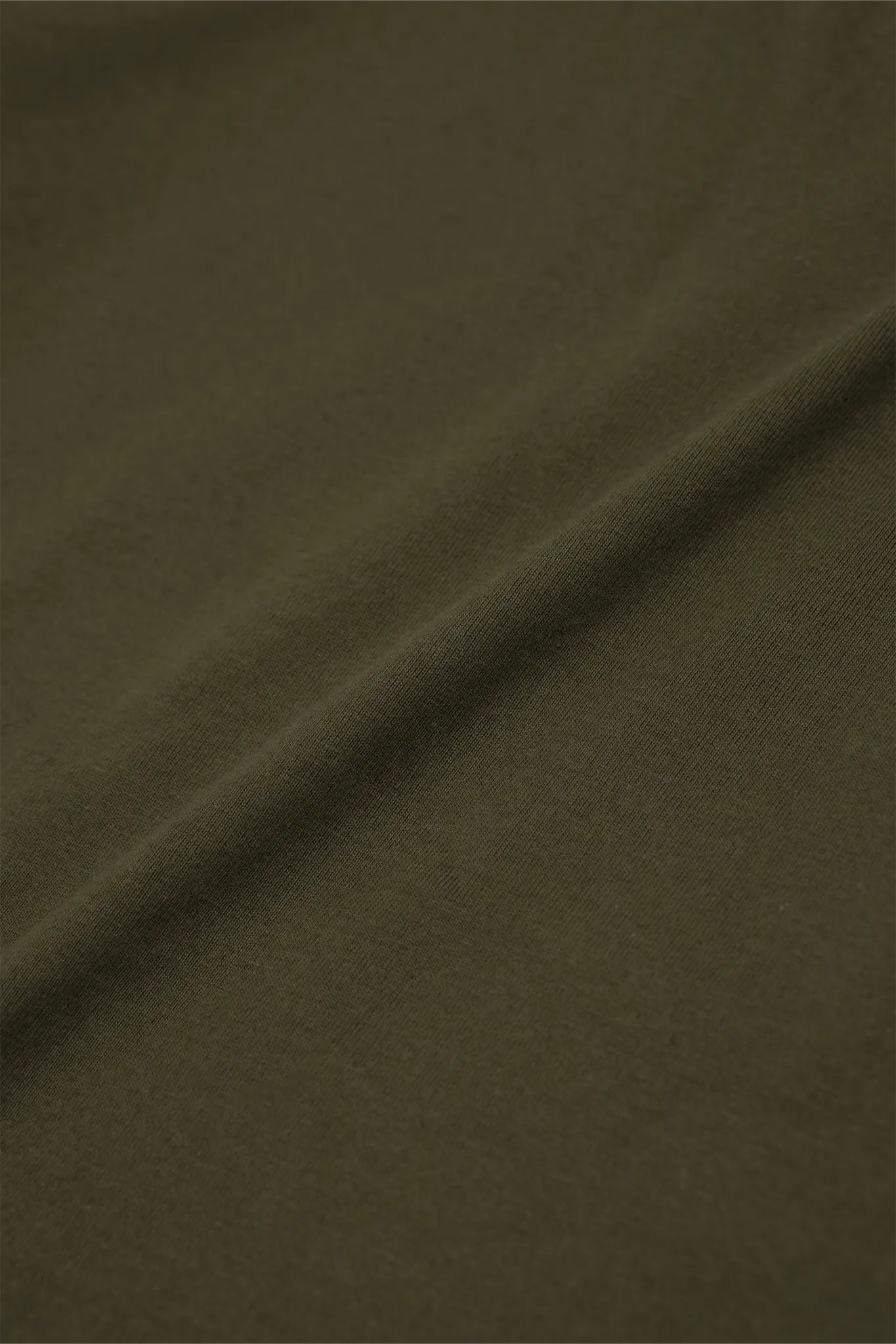 CLASSIC TEE IN OLIVE