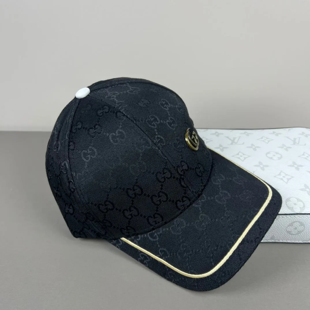 Embroidered hats in two colors