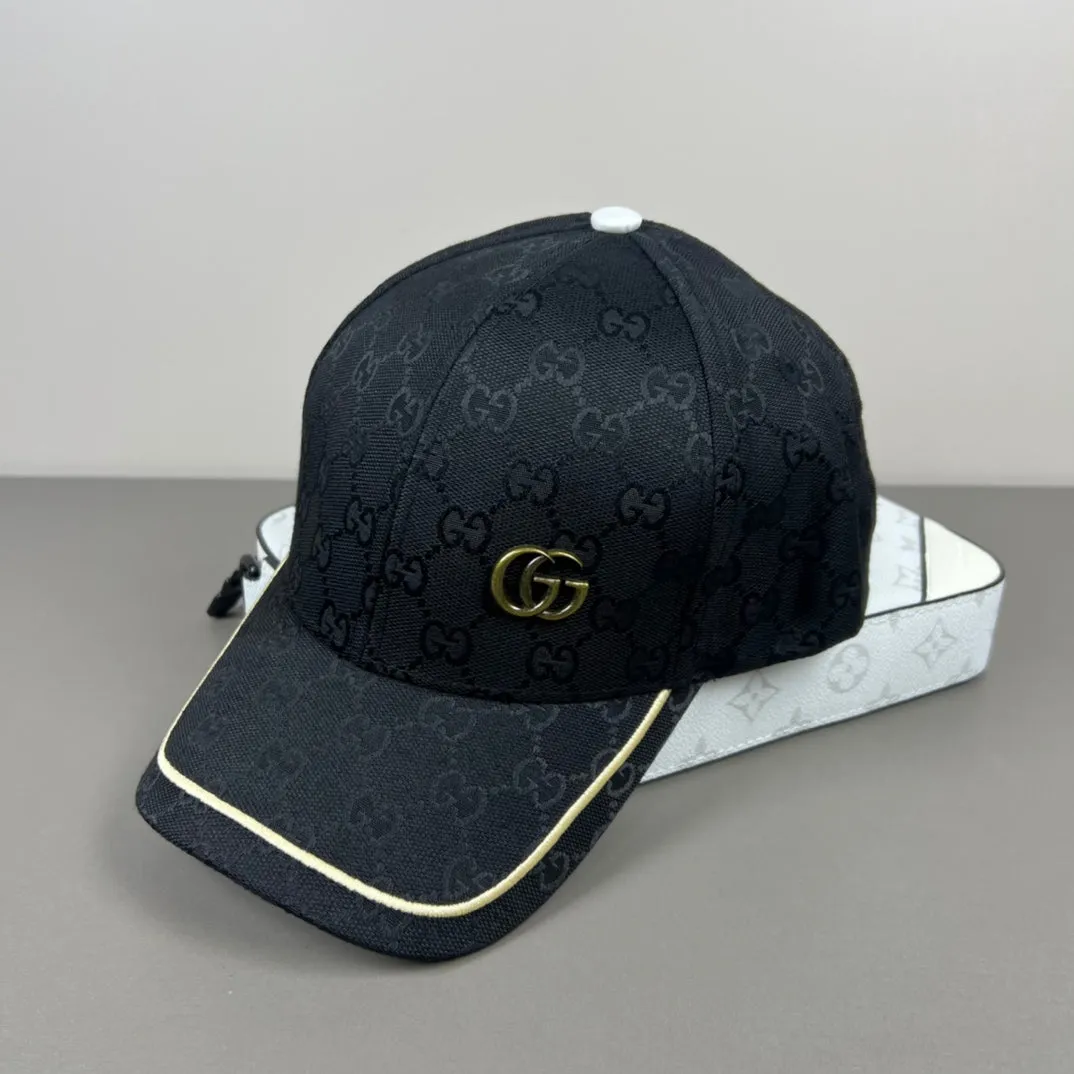 Embroidered hats in two colors