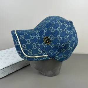 Embroidered hats in two colors