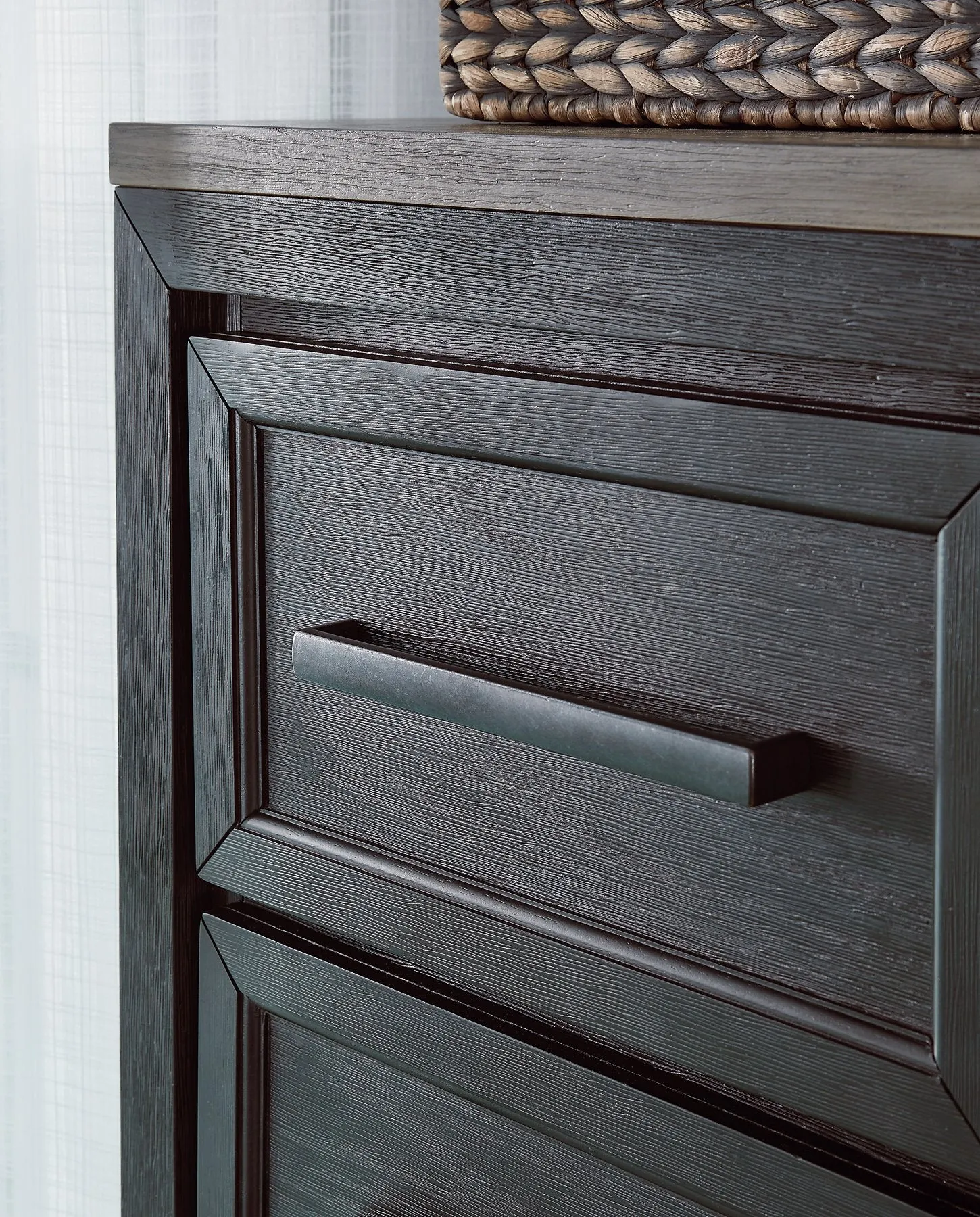 Foyland 6-Piece Bedroom Package