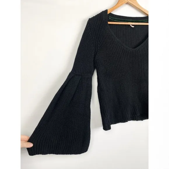 Free People Damsel Bell Sleeve Sweater S Black Witch Goth Boho Cropped Cotton