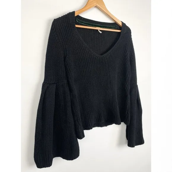 Free People Damsel Bell Sleeve Sweater S Black Witch Goth Boho Cropped Cotton