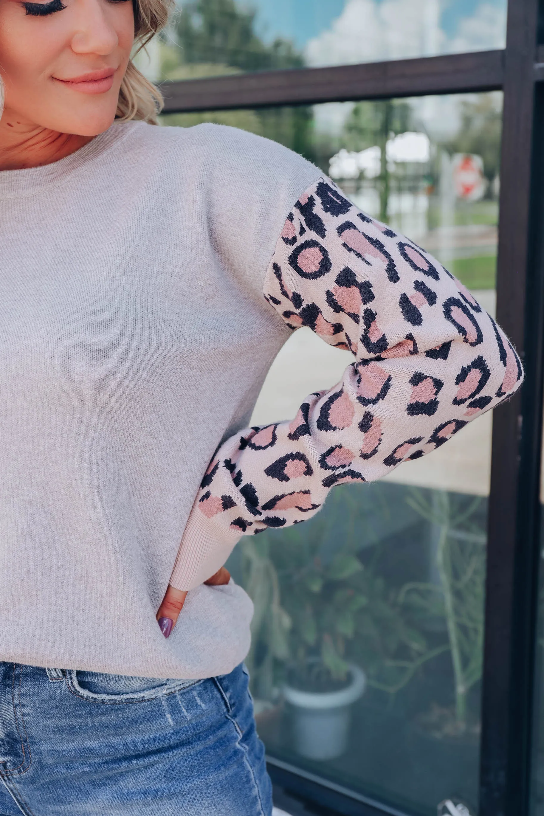 Leo Contrast Crew Neck Sweater