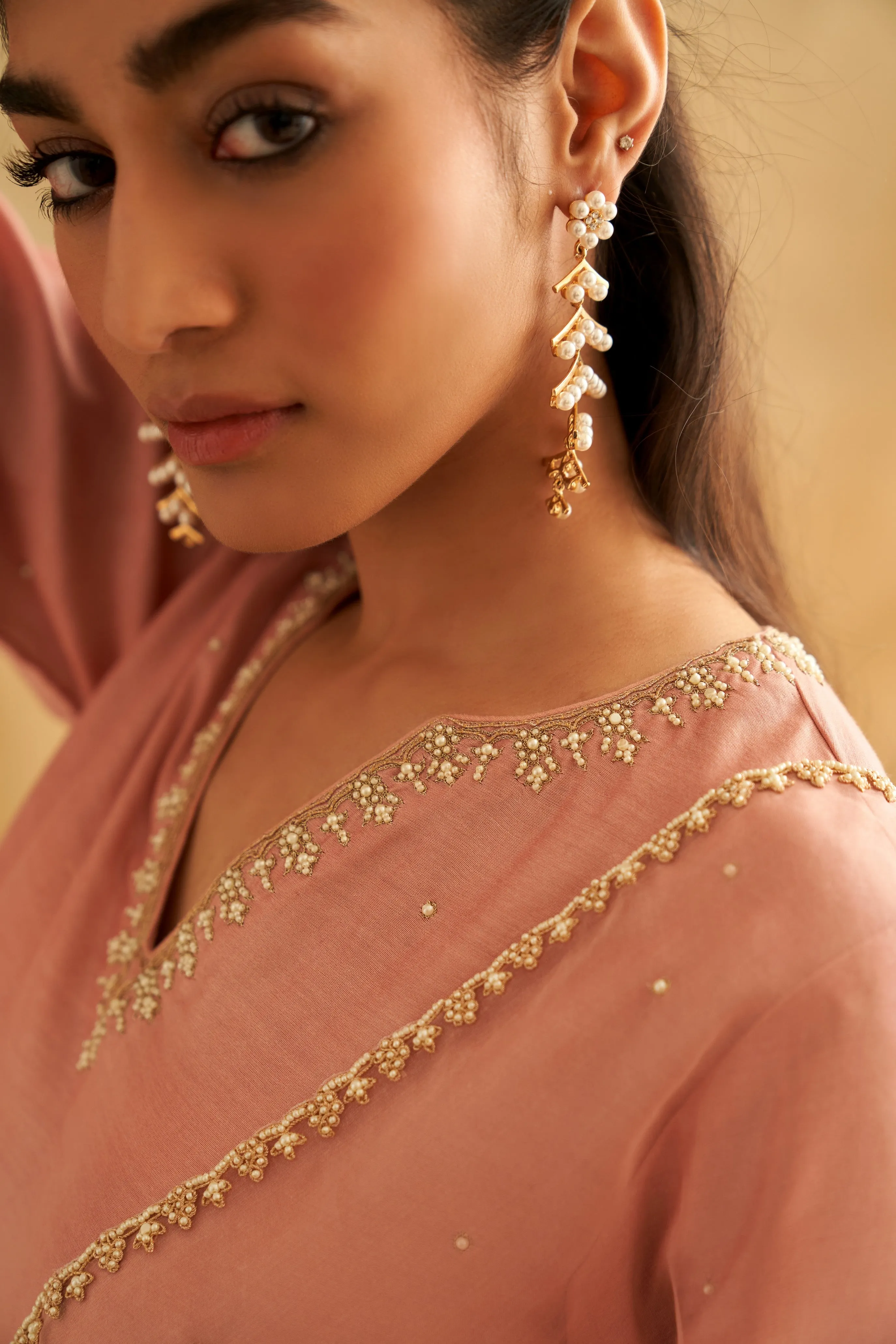 Lutfiya: graceful