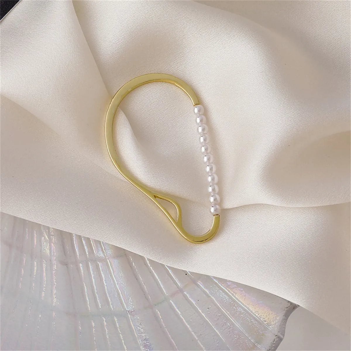 Pearl & 18K Gold-Plated Ear Cuff
