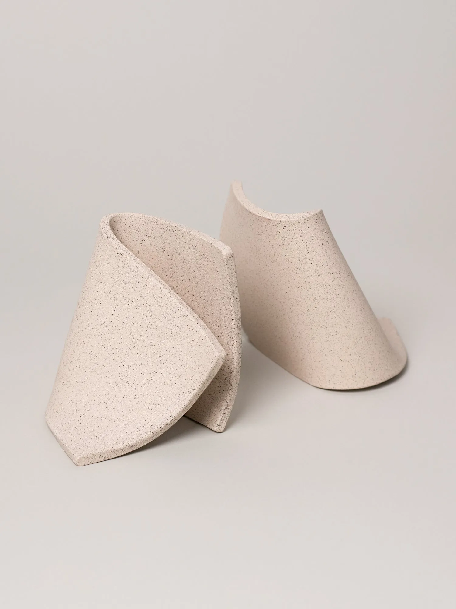 Serra Bookends (1 Pair), Sand