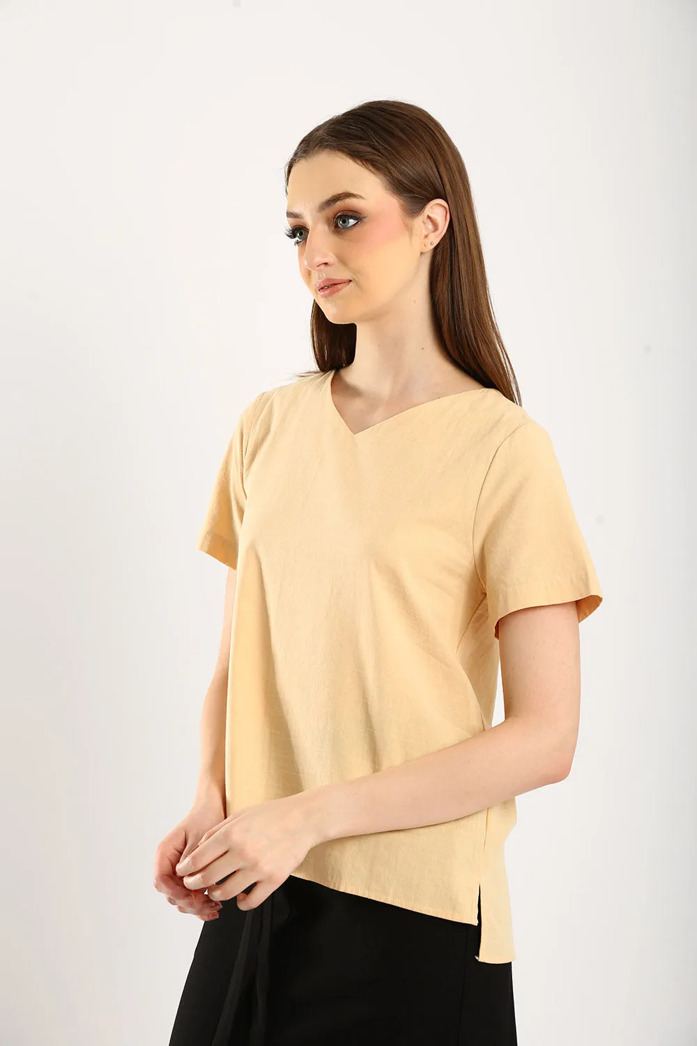 Simple Spirit V-Neck Cotton-Linen Blouse in Yellow