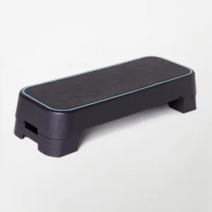 Step500 with Built-In Fold-Down Feet