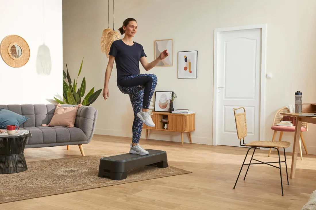 Step500 with Built-In Fold-Down Feet