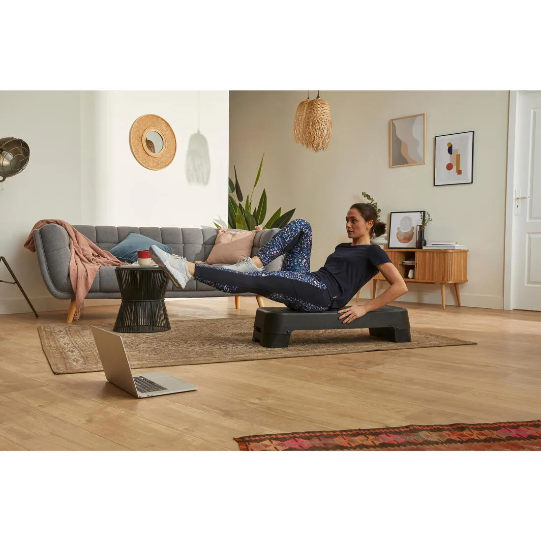 Step500 with Built-In Fold-Down Feet