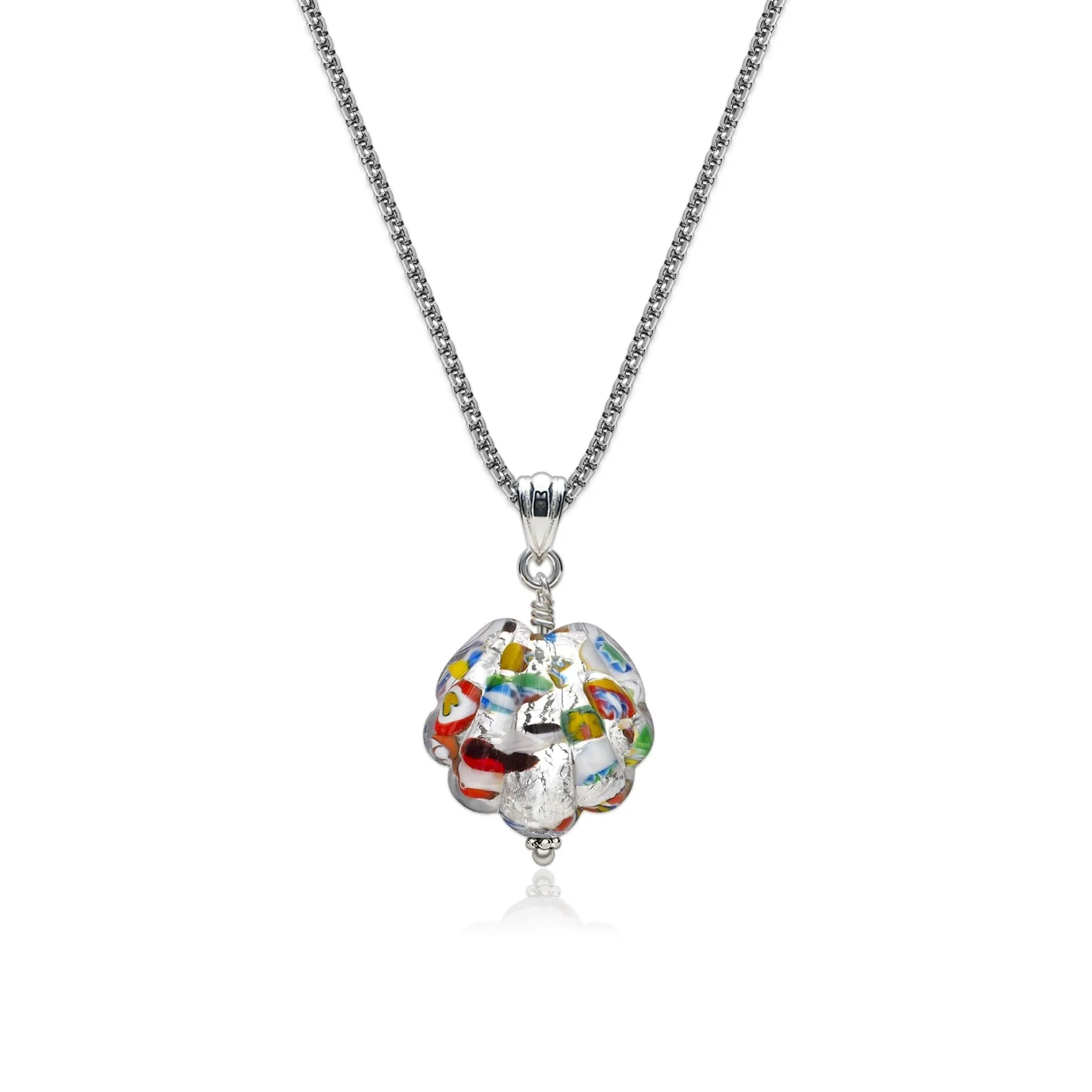 The Kiss Silver Shell Necklace
