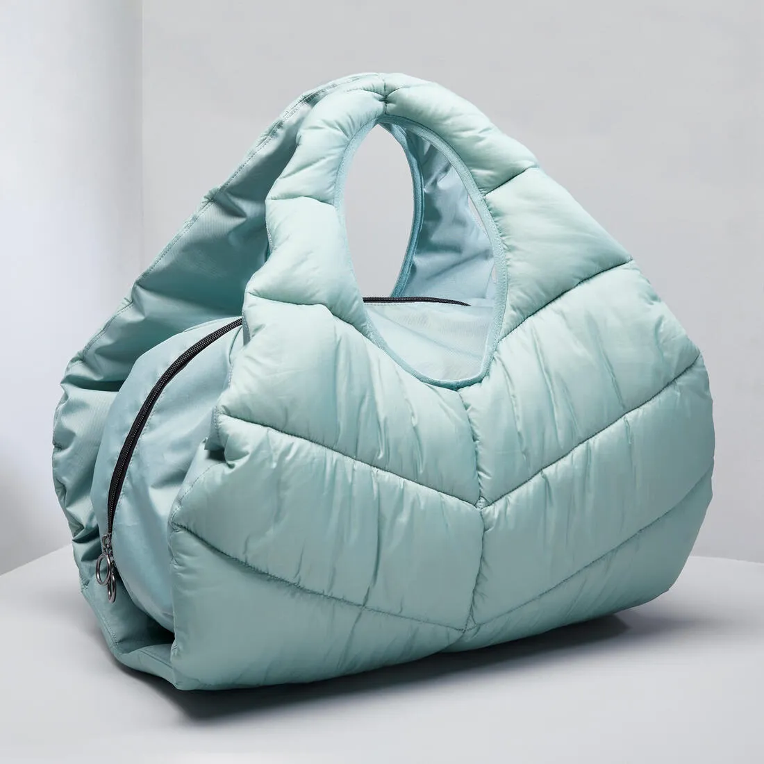 This bag is one of the range's originals - but is still ultra-functional!