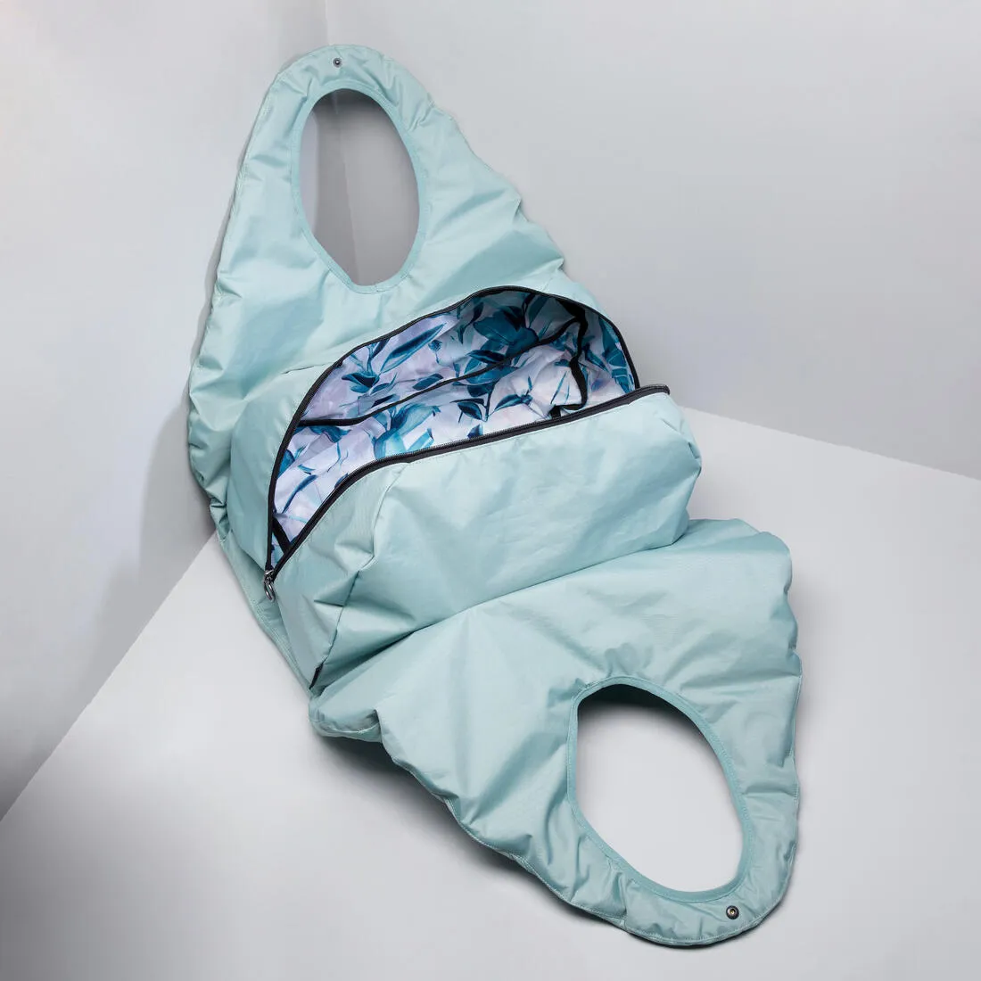 This bag is one of the range's originals - but is still ultra-functional!